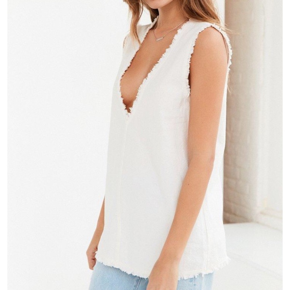 White jean silence and noise tank top